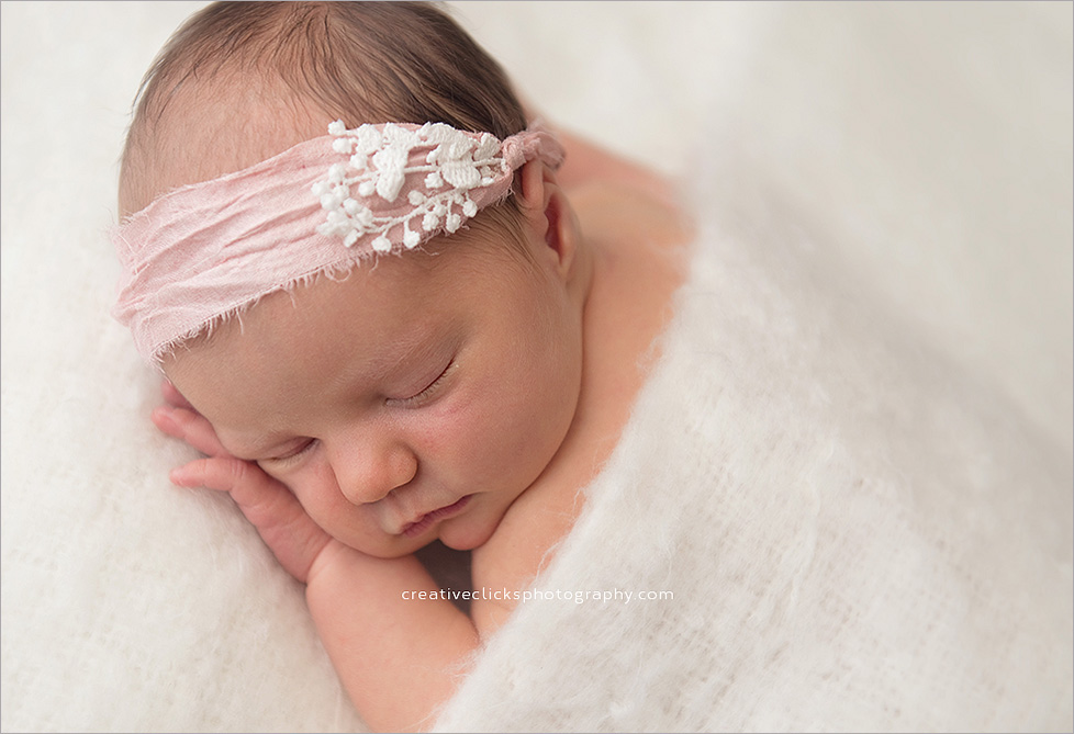 charlee-niagara-newborn-baby-photography